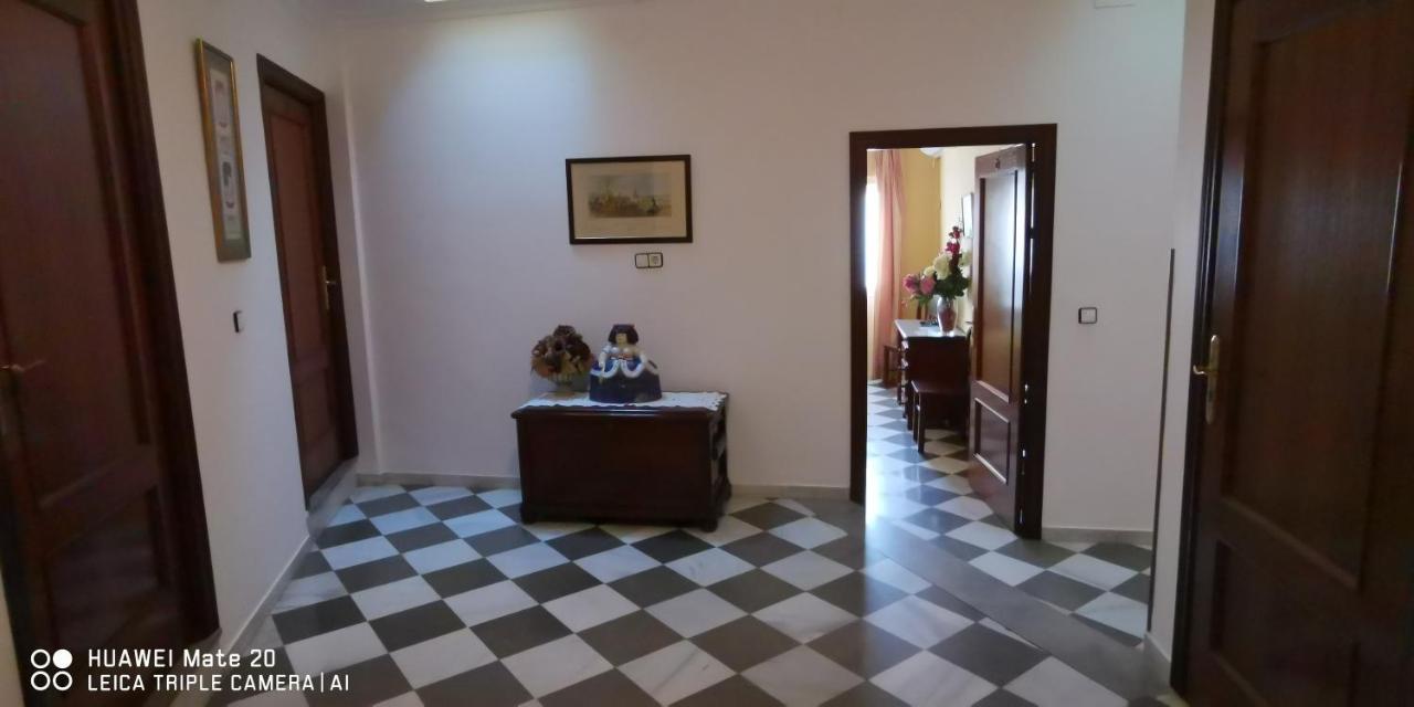 Hotel San Pedro Carmona  Buitenkant foto